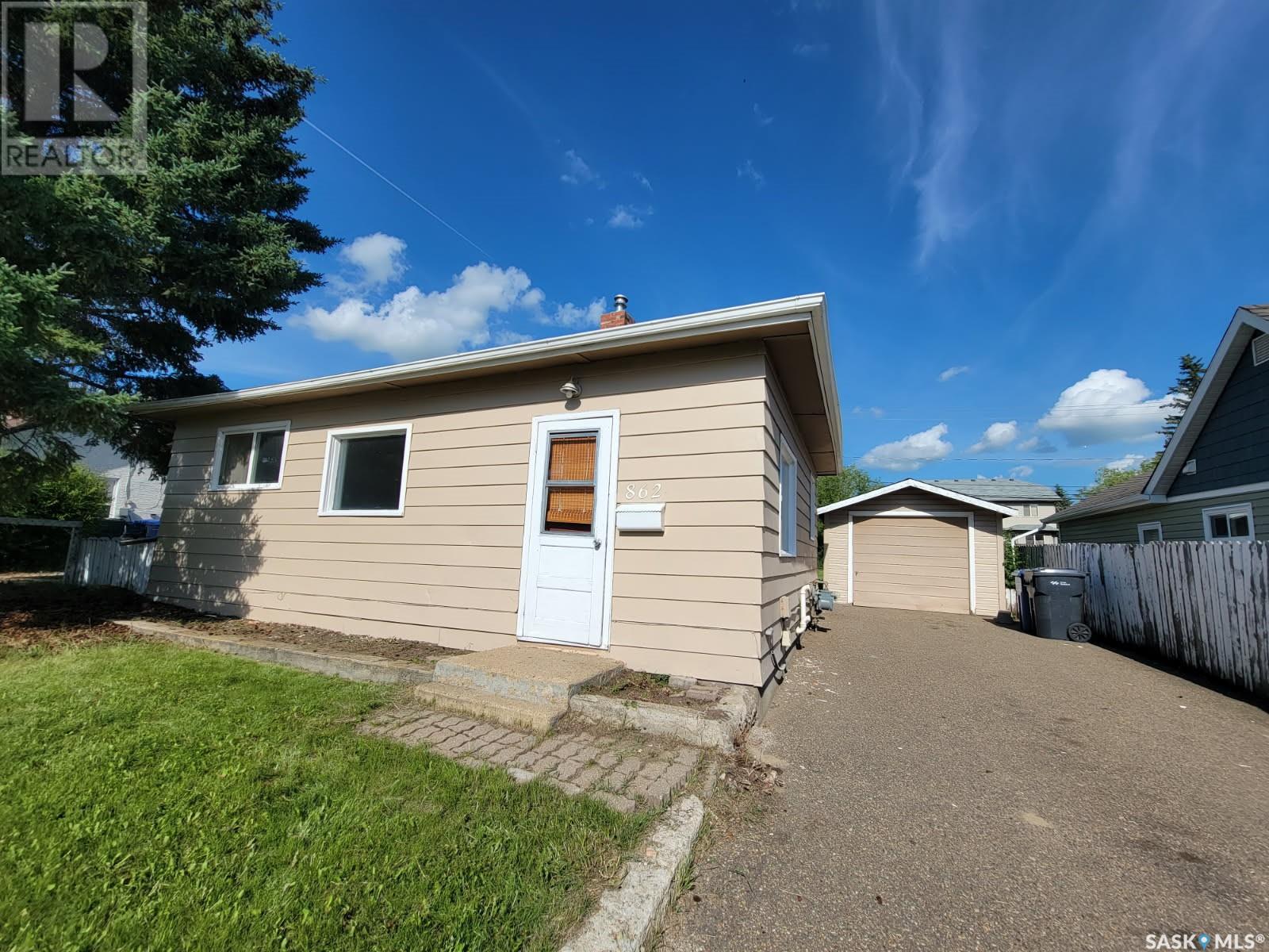 109th Street Unit 862, North Battleford, SK S9A 2C9