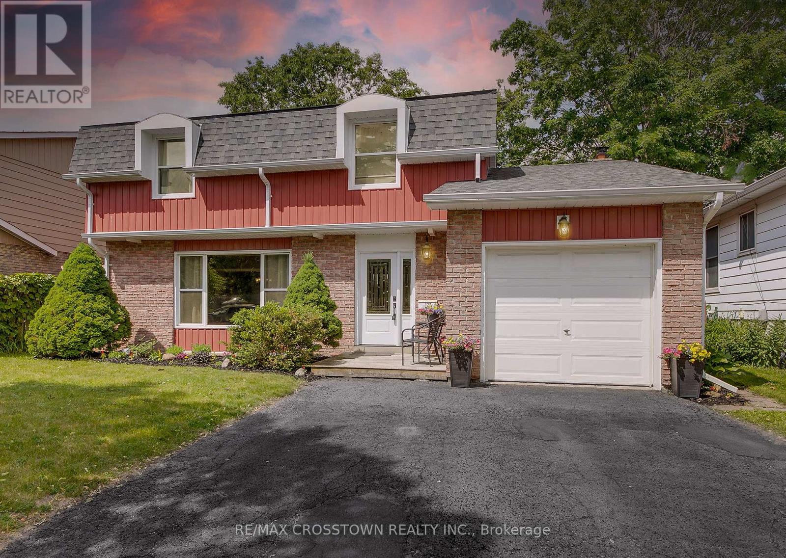 122 Marshall St S, Barrie, ON L4N 4L5