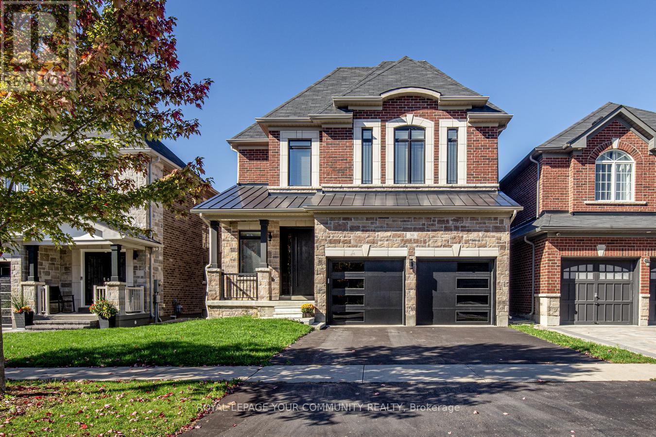 30 Tyndall Dr, Bradford West Gwillimbury, ON L3Z 4G6