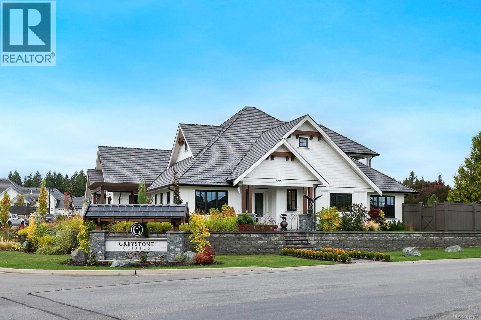 3227 Winchester Ave, Courtenay, BC V9N 0H6
