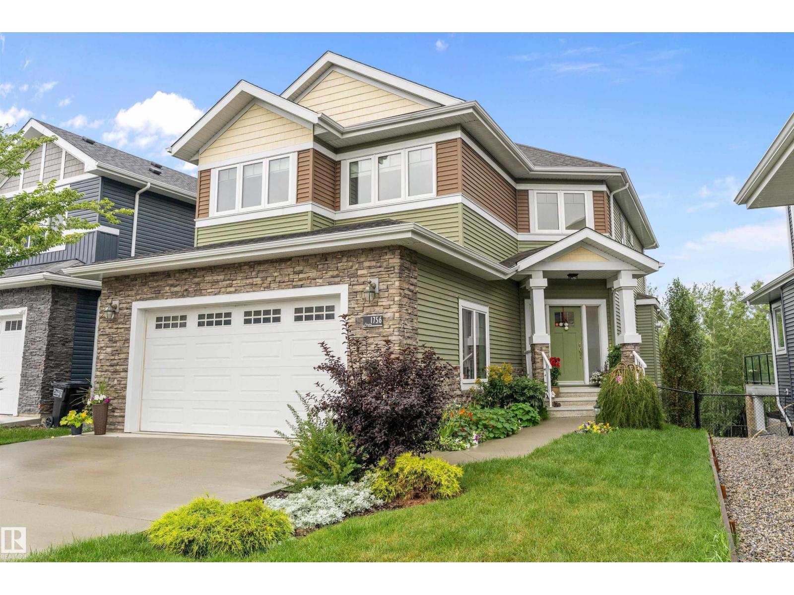 1756 Tanager Cl NW, Edmonton, AB T5S 0N2