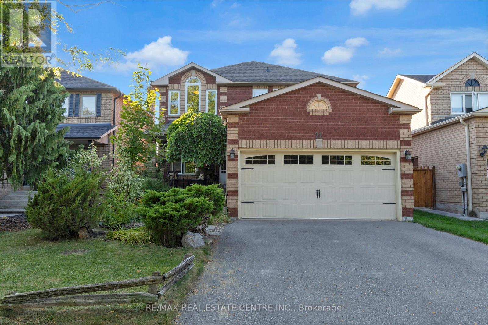 21 Watson Rd, Halton Hills, ON L7G 5P4