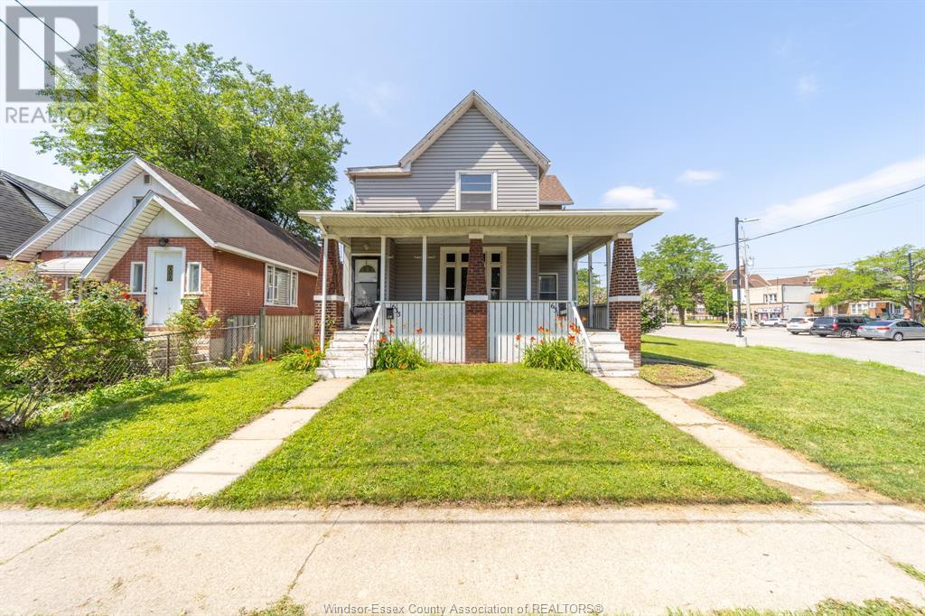 631-633 Mckay Ave, Windsor, ON N9B 1Z9