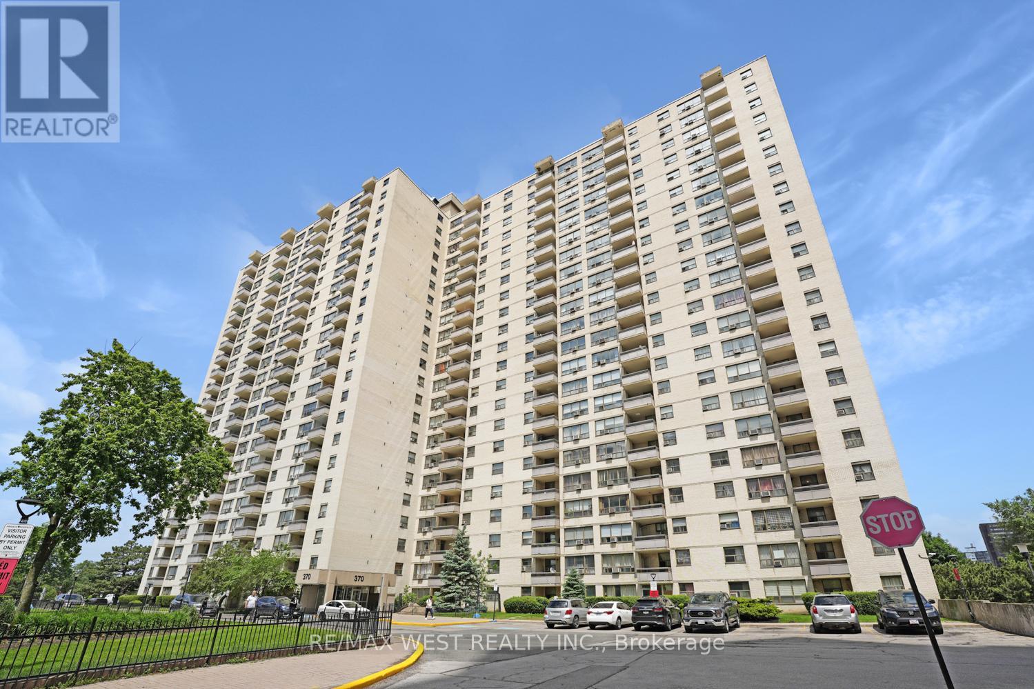 1410 370 Dixon Rd, Toronto, ON M9R 1T2