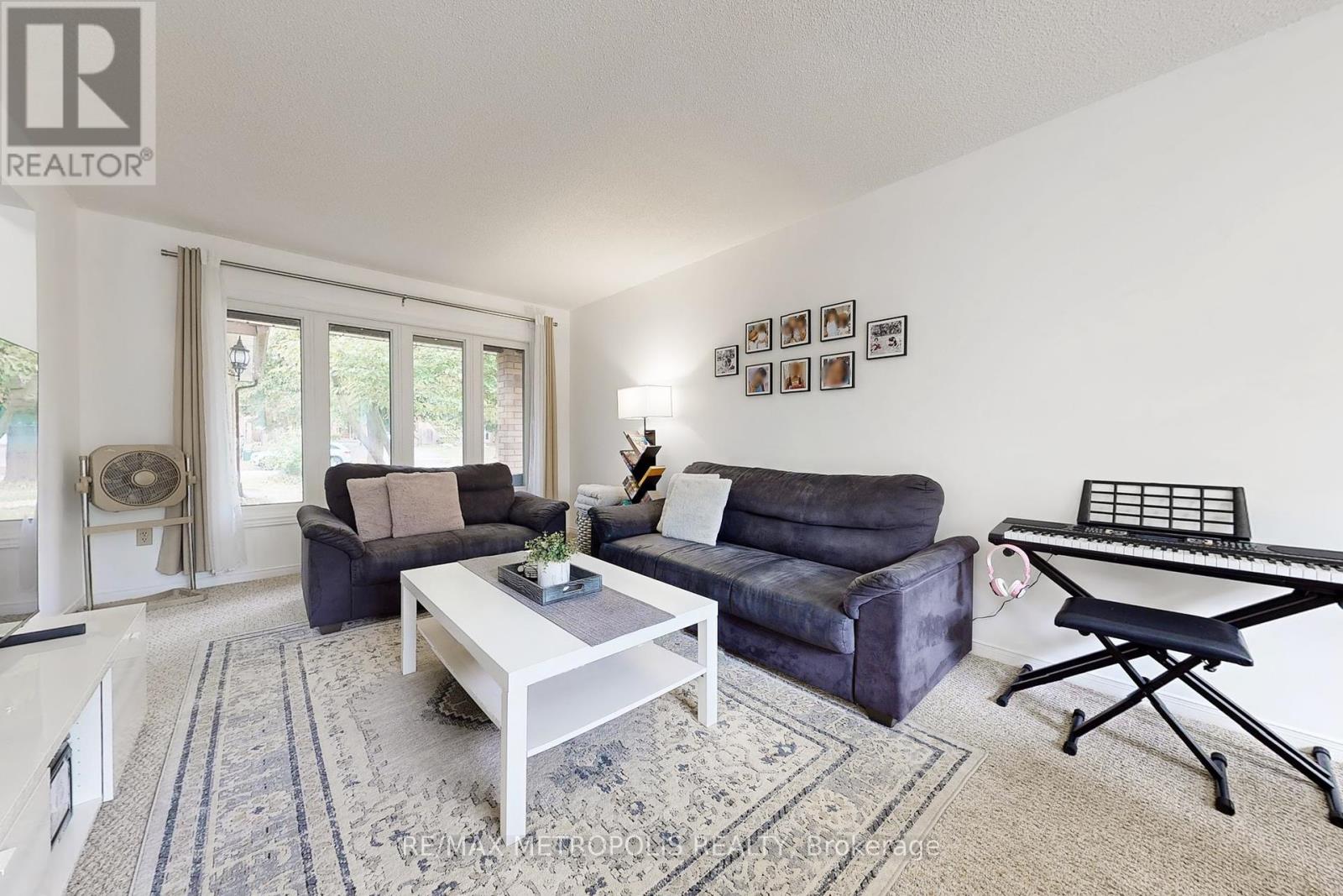 55 Garden Dr, Barrie, ON L4N 5T8