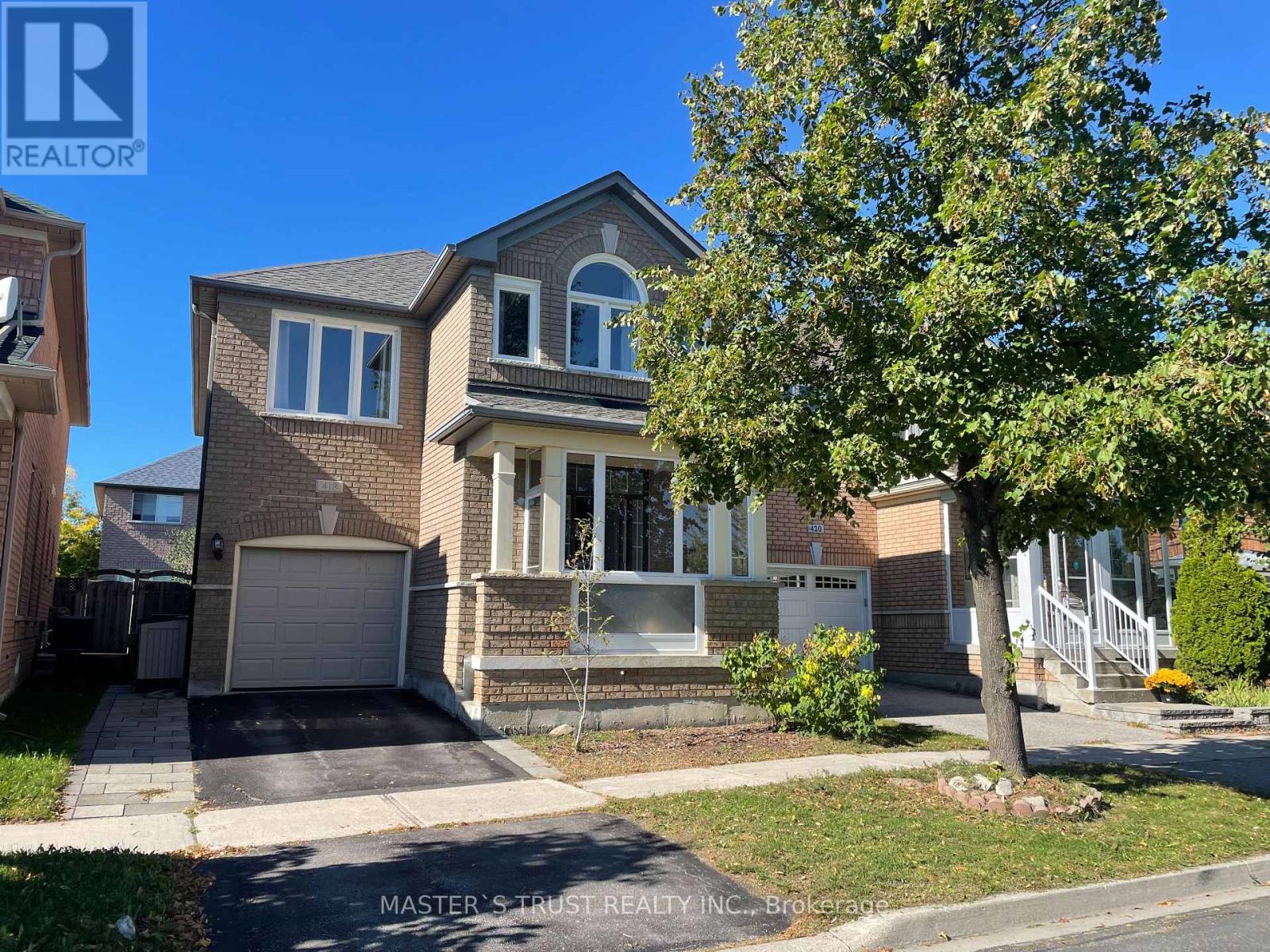418 The Bridle Walk, Markham, ON L6C 2M5