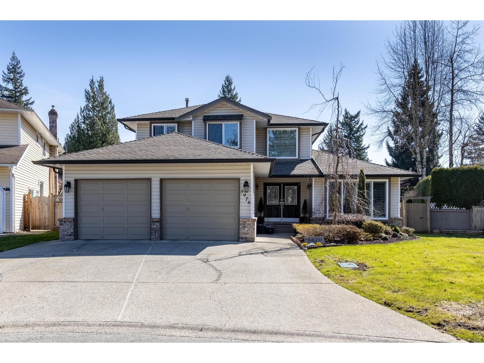 5976 Southpark Grv, Surrey, BC V3X 2B9