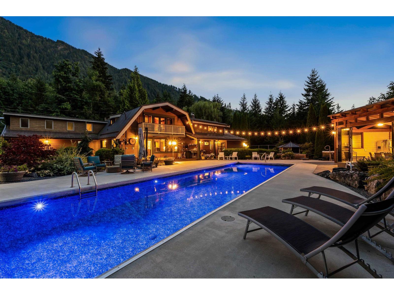 43705 Watt Roadcolumbia Vly, Cultus Lake, BC V2R 4X9