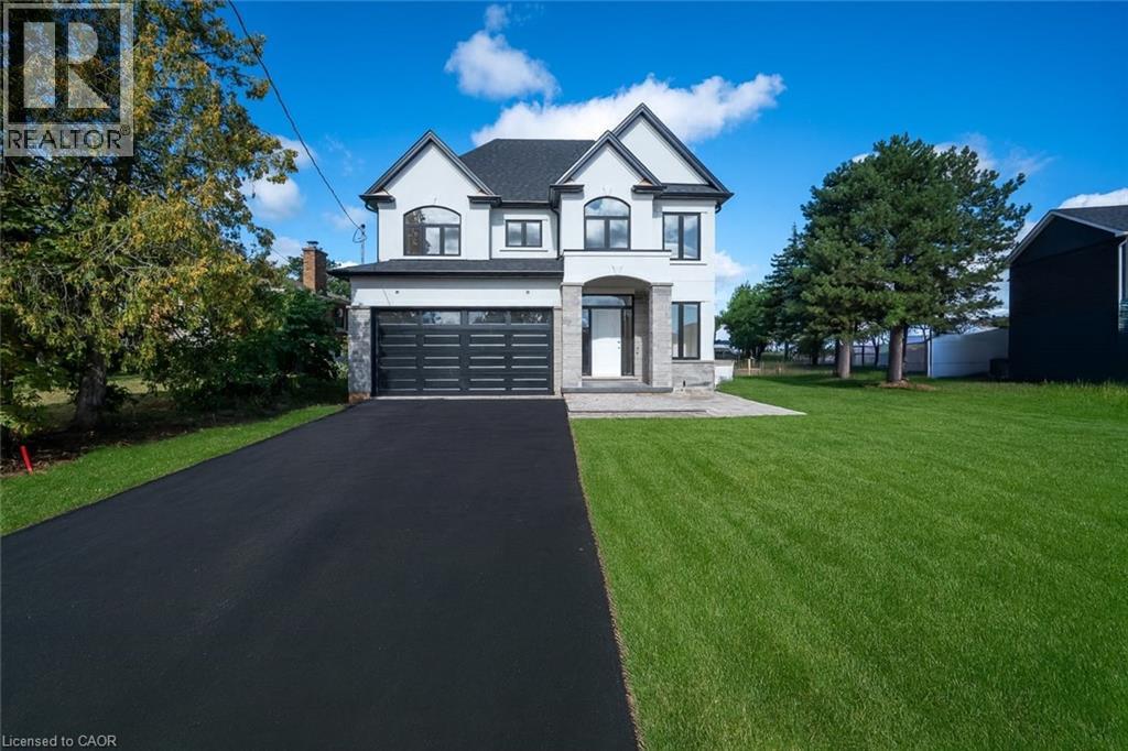 141 Margaret Ave, Hamilton, ON L8G 3G7
