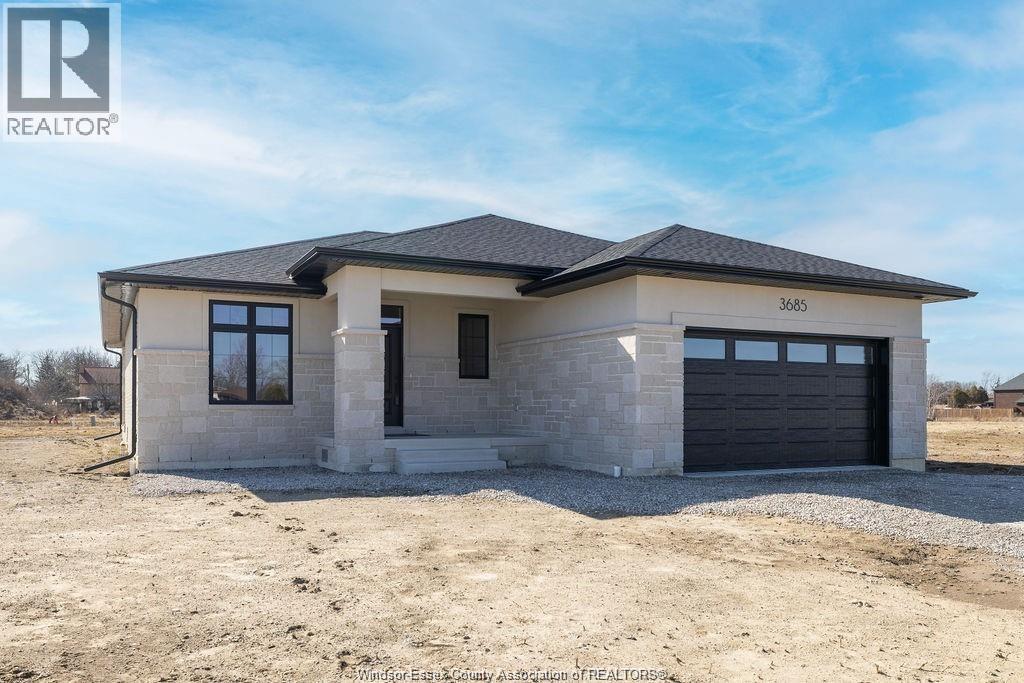 3685 Farrow Ave, Windsor, ON N9H 0B3