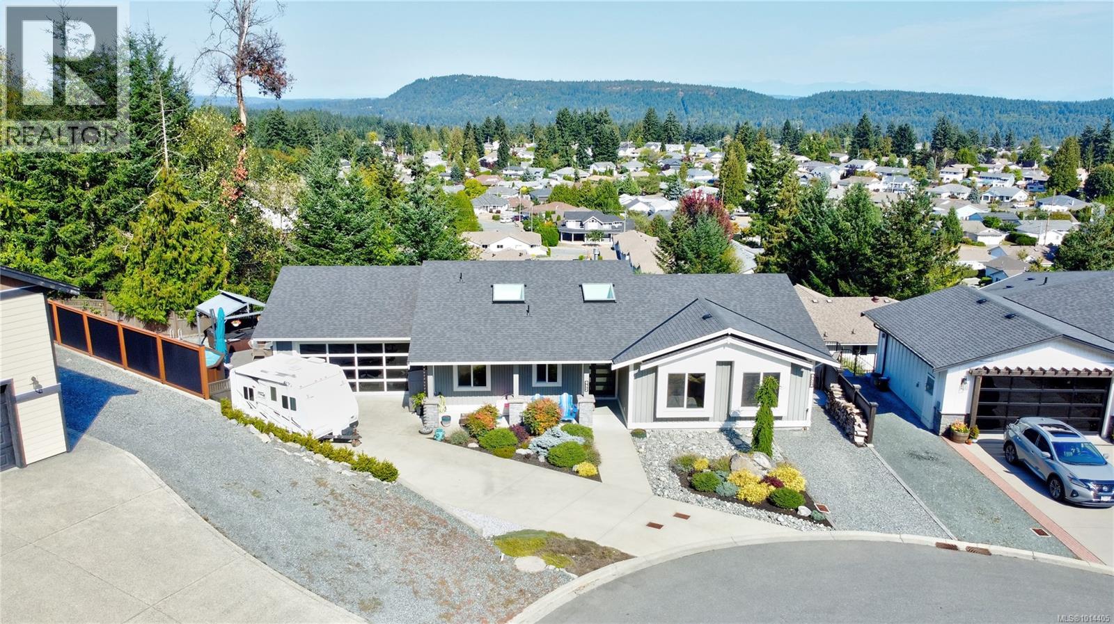 932 Hanington Rd, Ladysmith, BC V9G 0A4