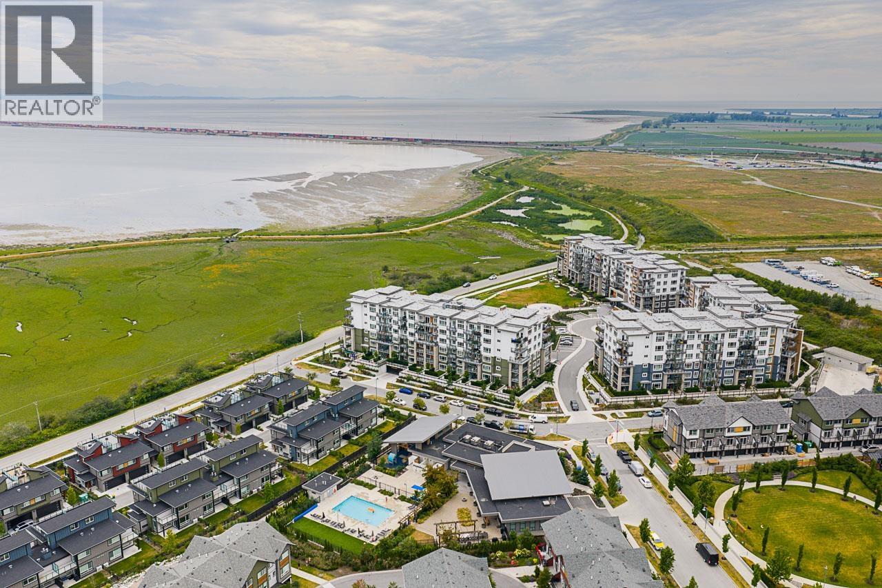 2431 Rabbit Drive Unit 105, Tsawwassen, BC V4M 0G5
