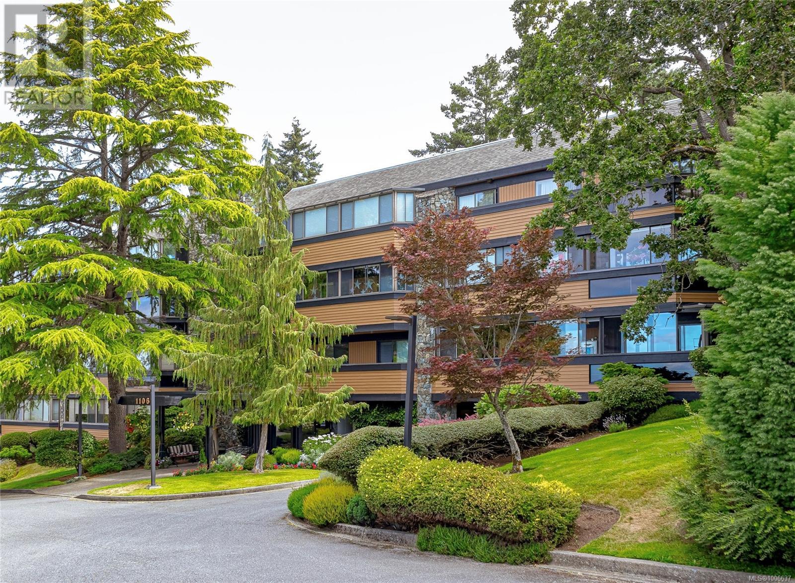 1106 Glenora Pl Unit 304 Pl, Saanich, BC V8P 2C3