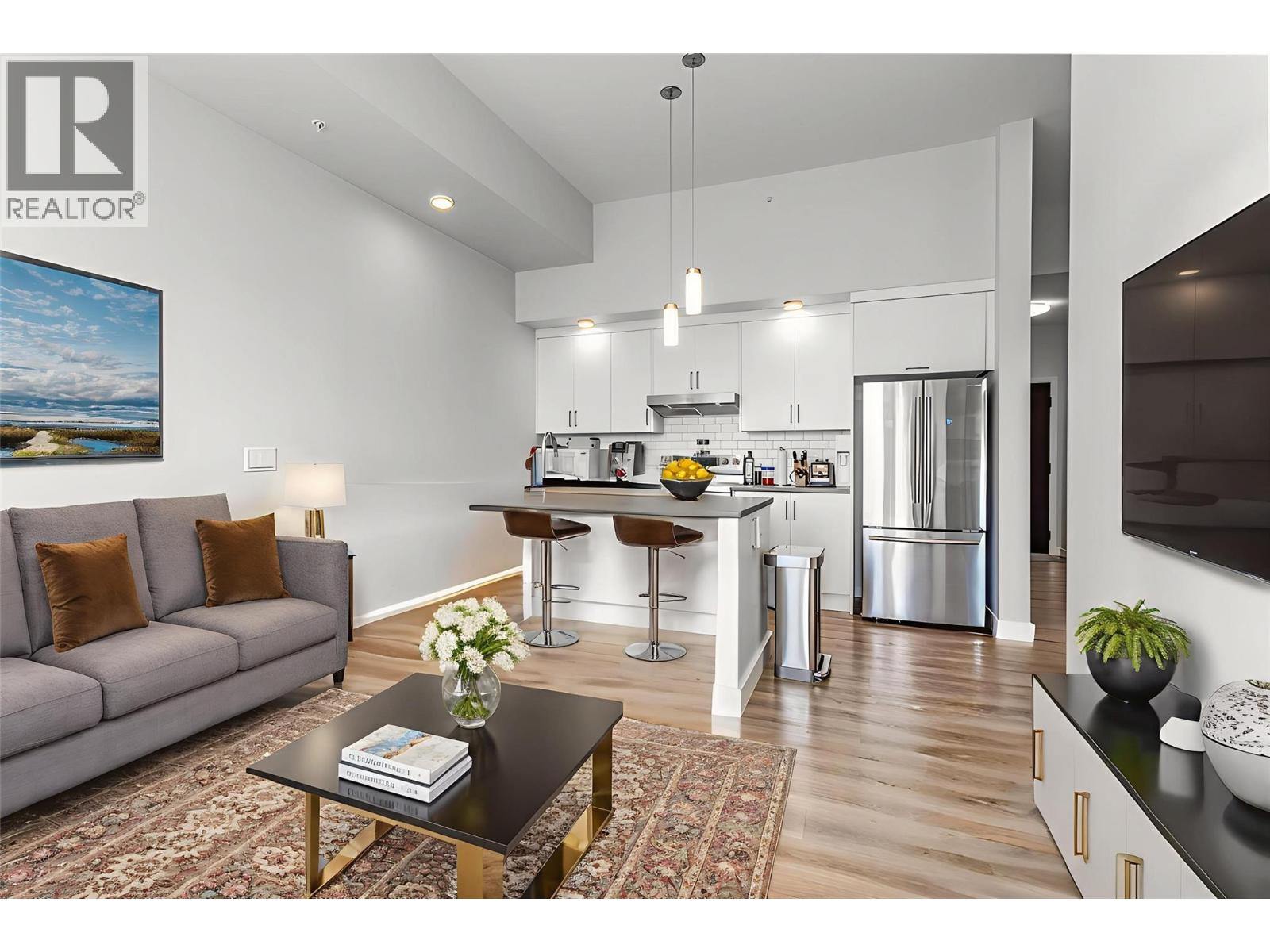 1215 St Paul Street Unit 606, Kelowna, BC V1Y 2C7