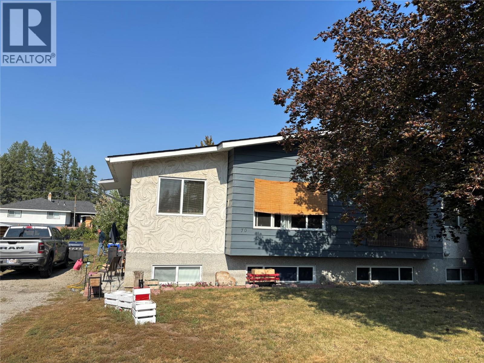 70 Juniper Ave, Fruitvale, BC V0G 1L0