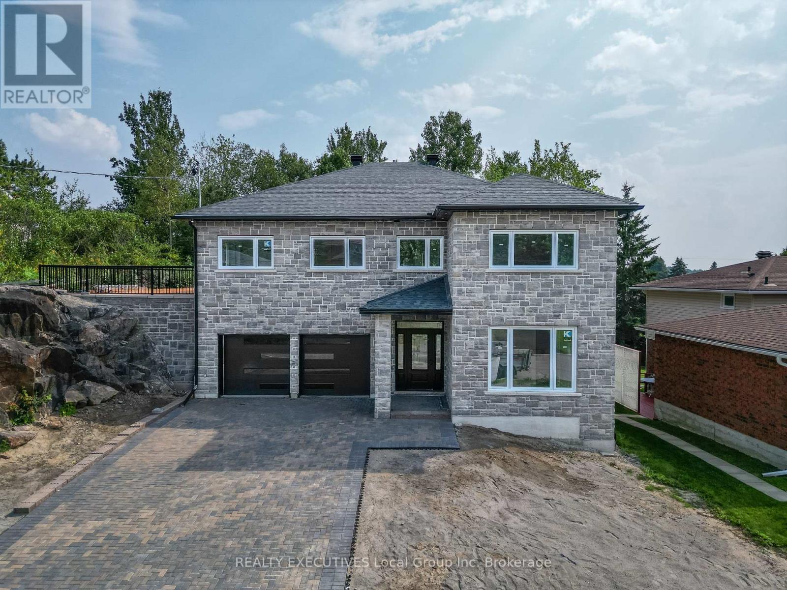 29 Shallot Cres, North Bay, ON P1A 3V7