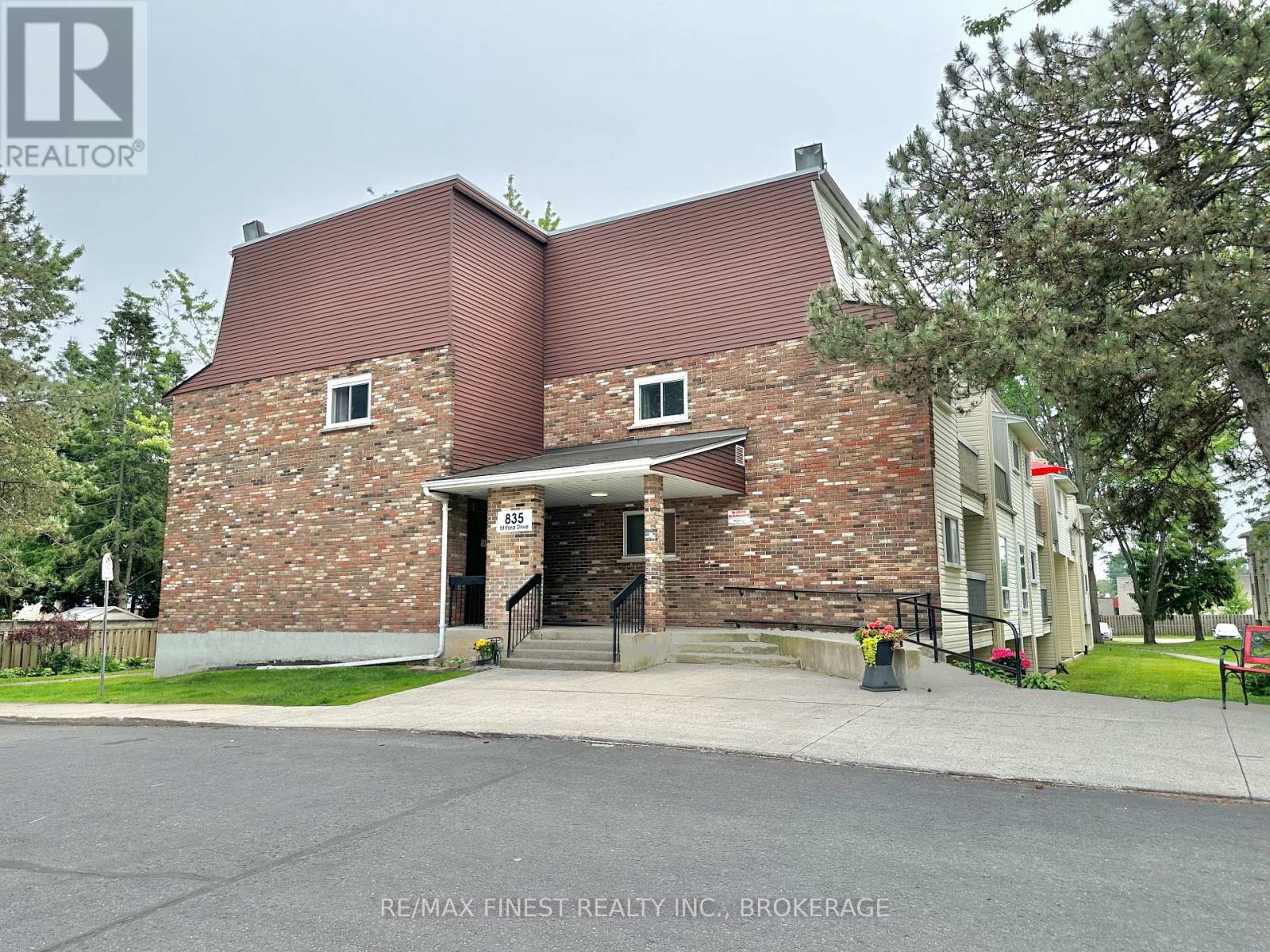 109 835 Milford Dr, Kingston, ON K7P 1A7