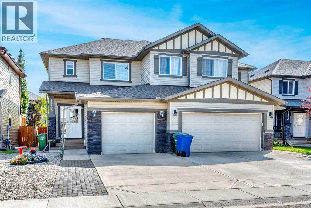 1925 Baywater Aly SW, Airdrie, AB T4B 0T6