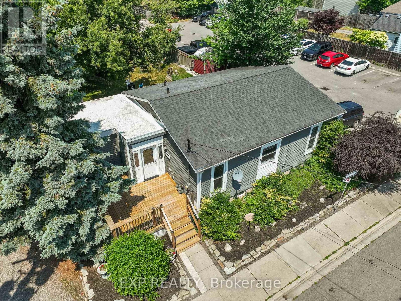 16 Swayne St, Cobourg, ON K9A 1K5