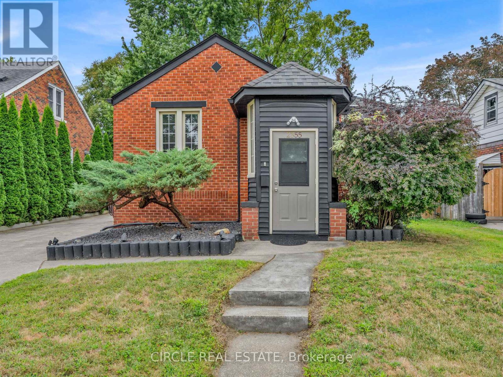 2355 Rossini Blvd, Windsor, ON N8W 4P7