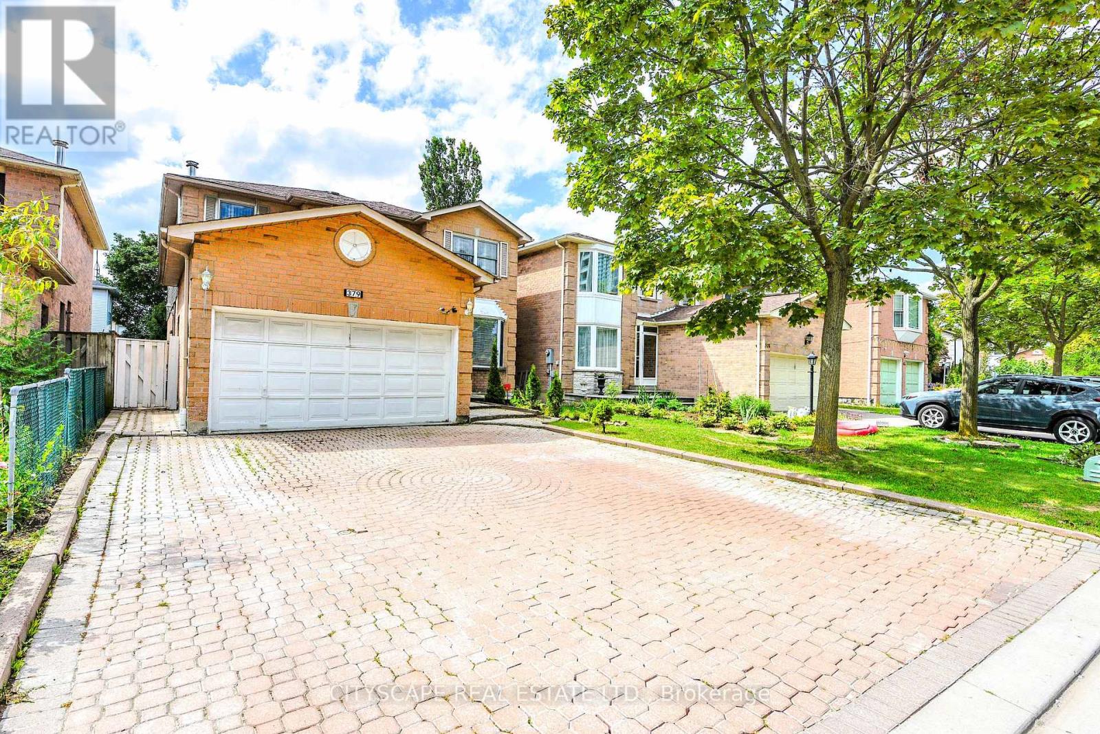 379 Wallenberg Cres E, Mississauga Creditview, ON L5B 3N1
