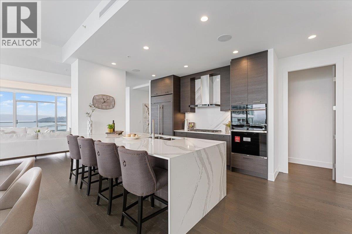 1181 Sunset Drive Unit 2701, Kelowna, BC V1Y 0J4