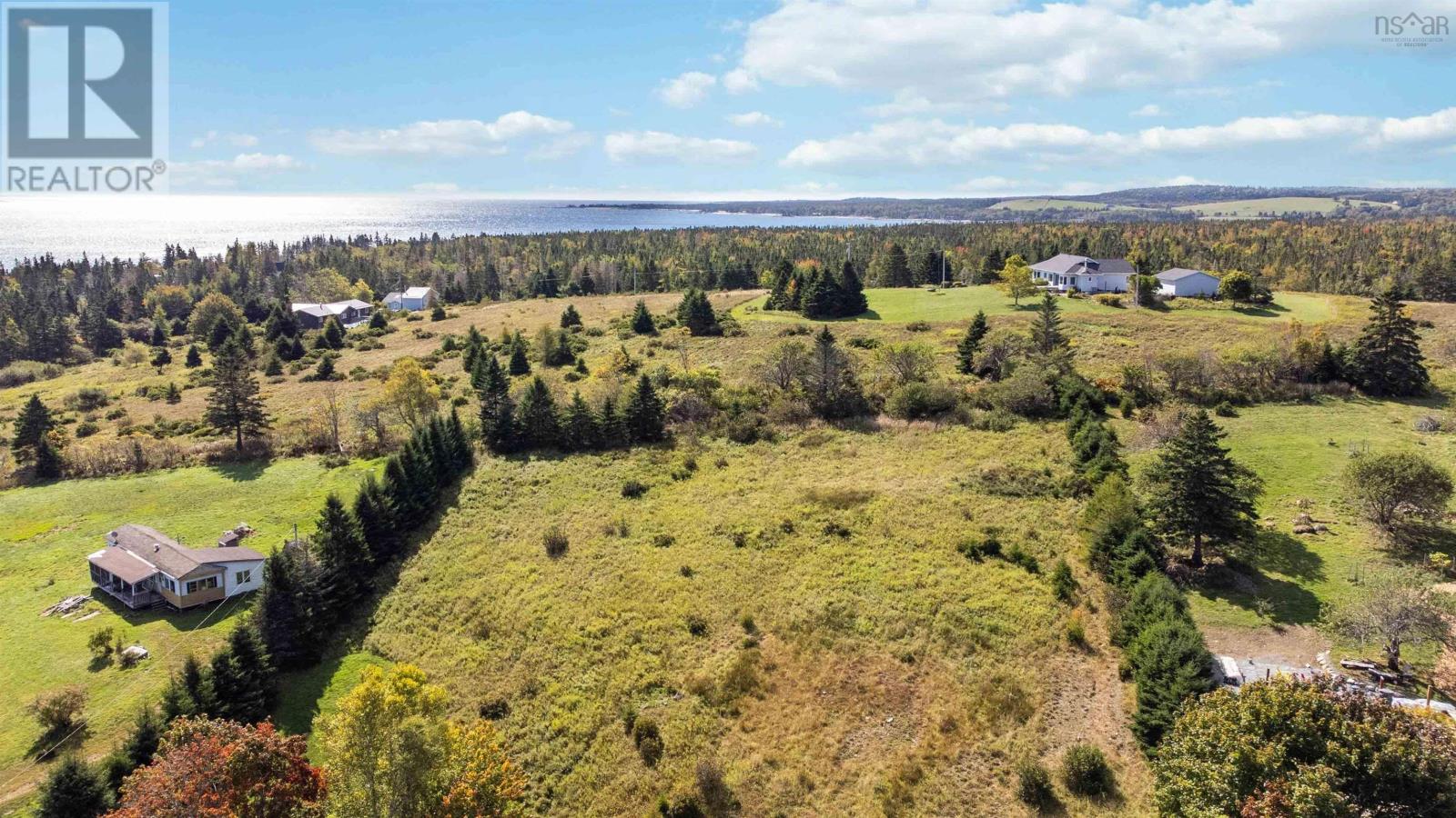 2 Croft Ave H, Crescent Beach, NS B0R 1C0