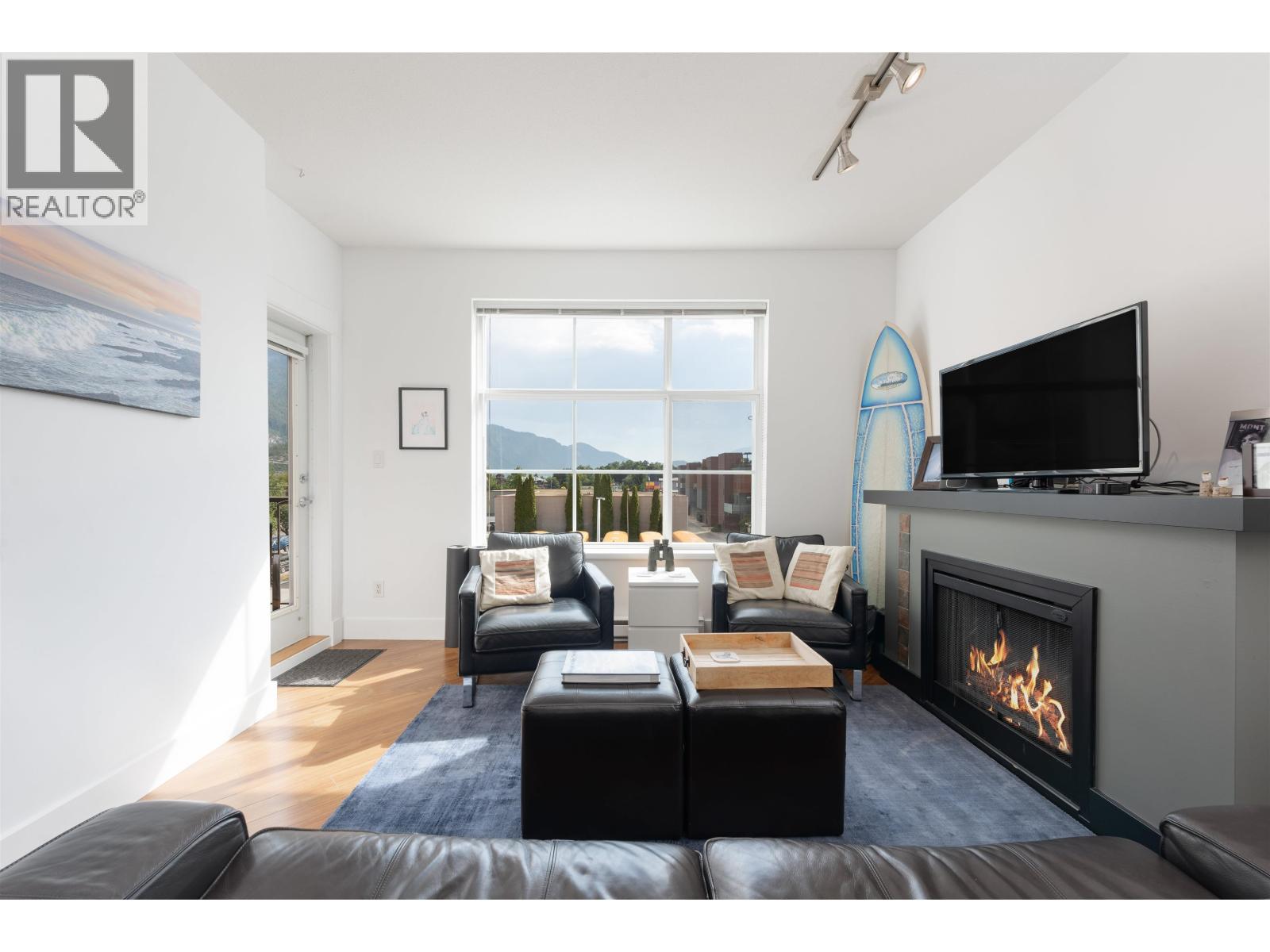 1336 Main Street Unit 301, Squamish, BC V8B 0R2
