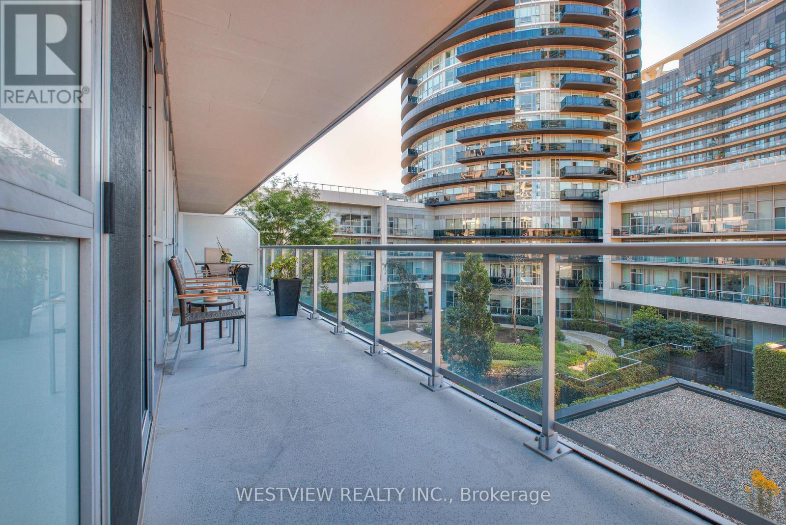 311 80 Marine Parade Dr, Toronto, ON M8V 0A3