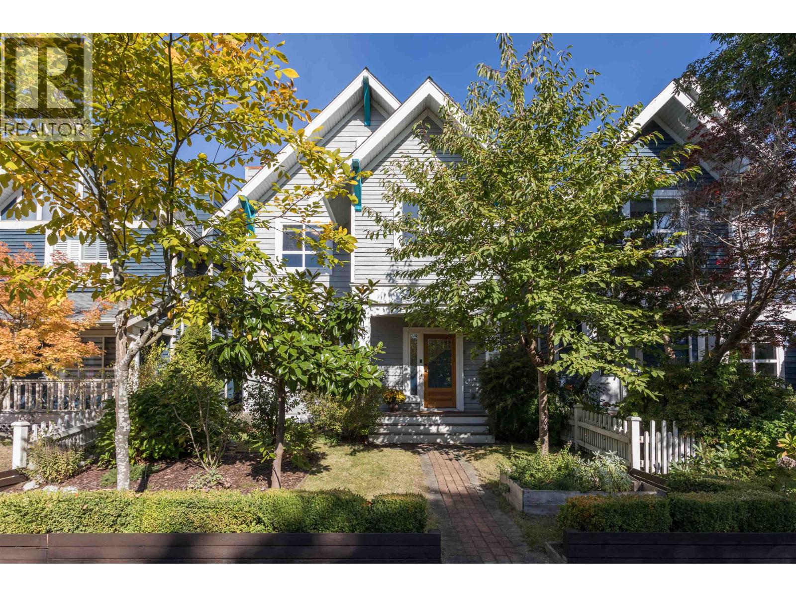 183 Star Cres, New Westminster, BC V3M 6X6