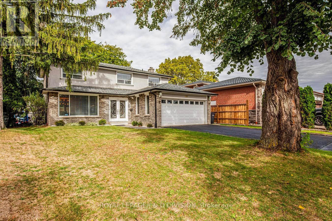 1432 Goldmar Dr, Mississauga, ON L4X 1N3