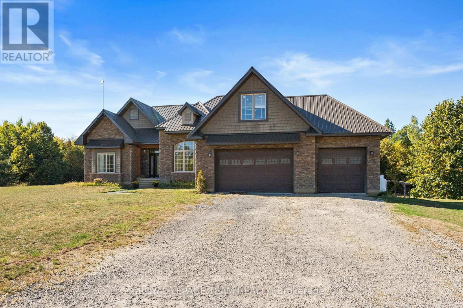 450 Davis Side Rd, Beckwith, ON K7A 4S7