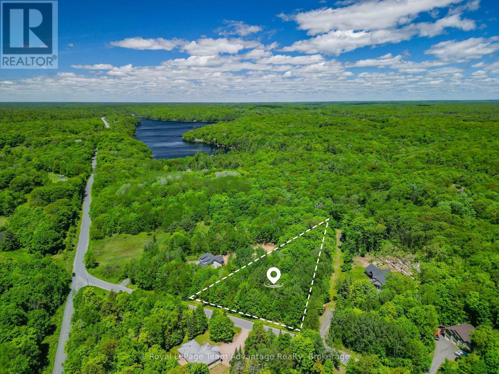 4 Mountain Basin Dr, McDougall, ON P2A 2W9