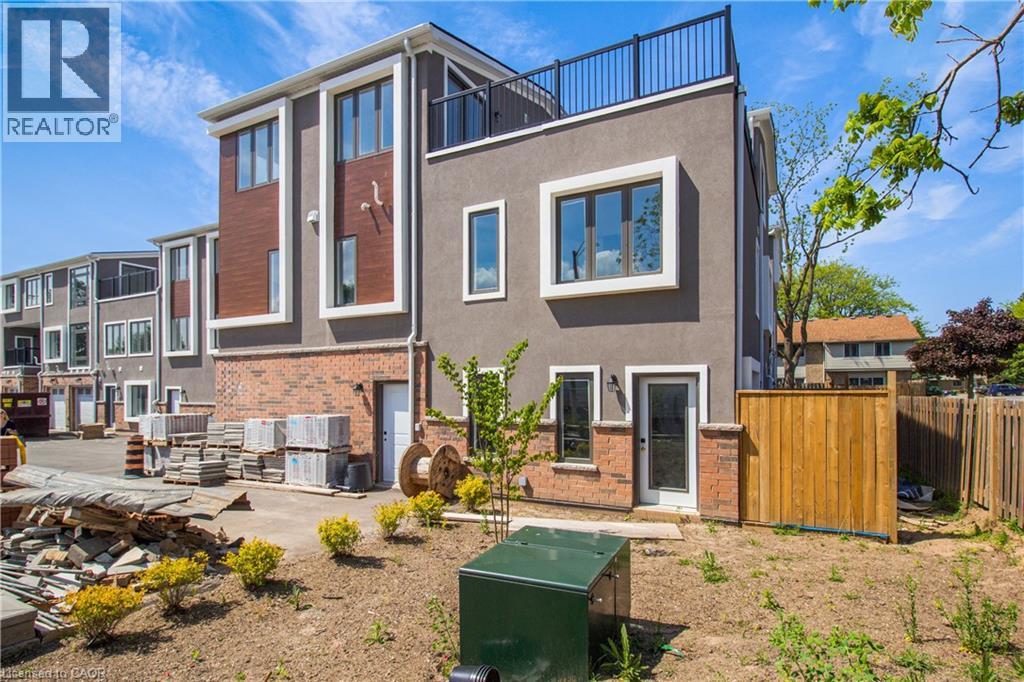 6701 Thorold Stone Road Unit 8, Niagara Falls, ON L2J 1B3