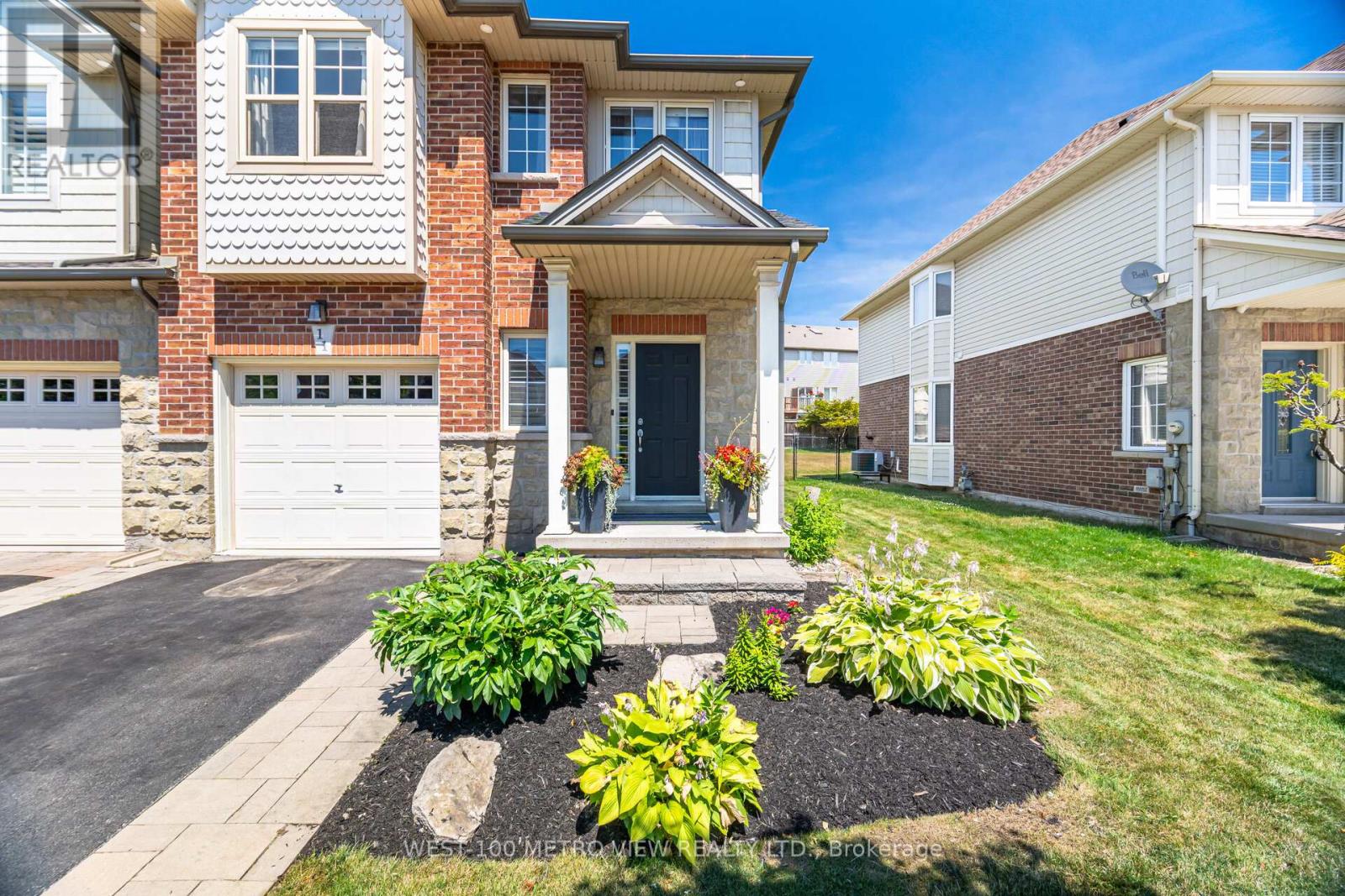 11 Brooking Ct, Hamilton, ON L9G 0A6