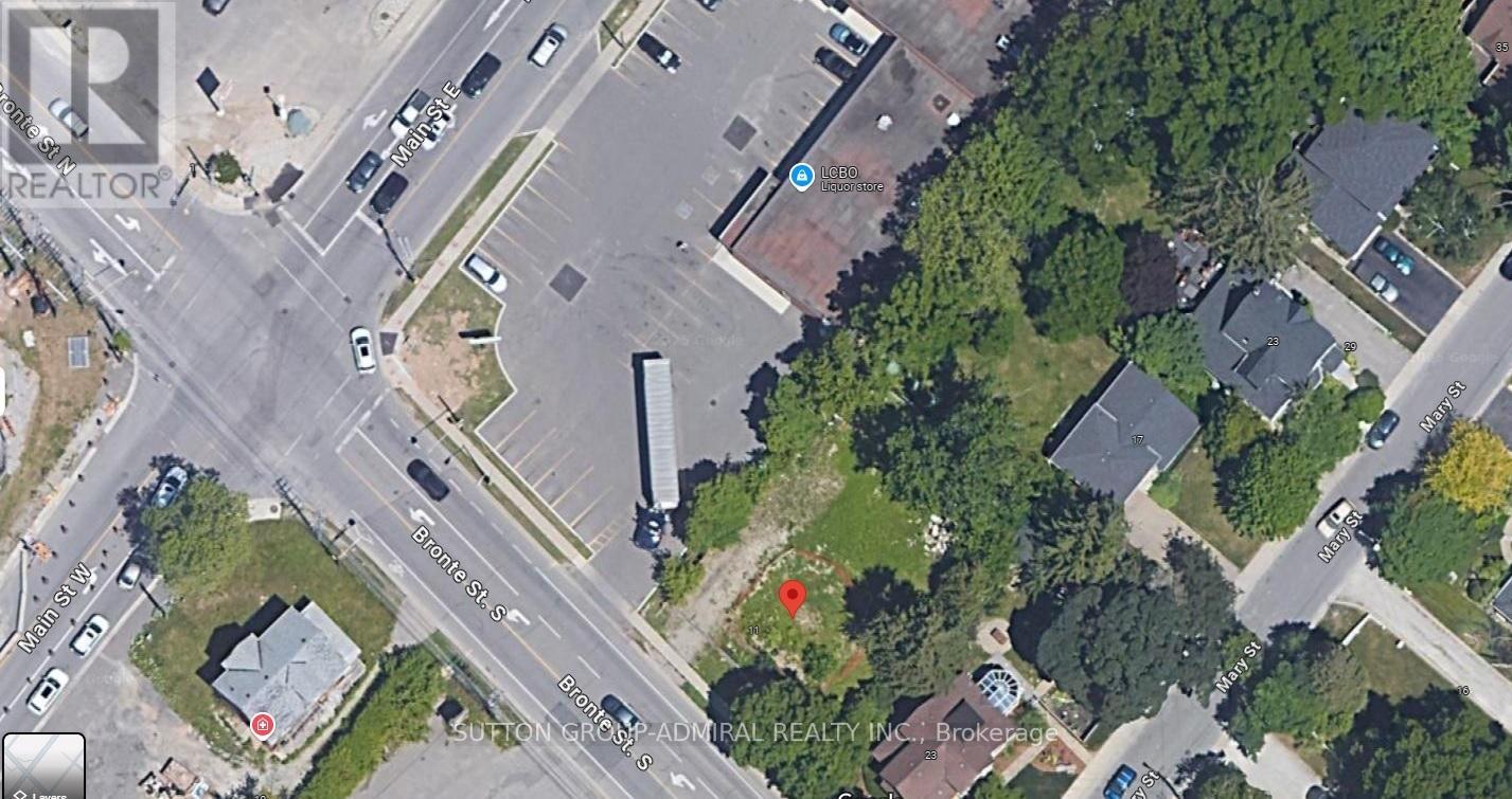 17 Bronte St S, Milton, ON L9T 1Z2
