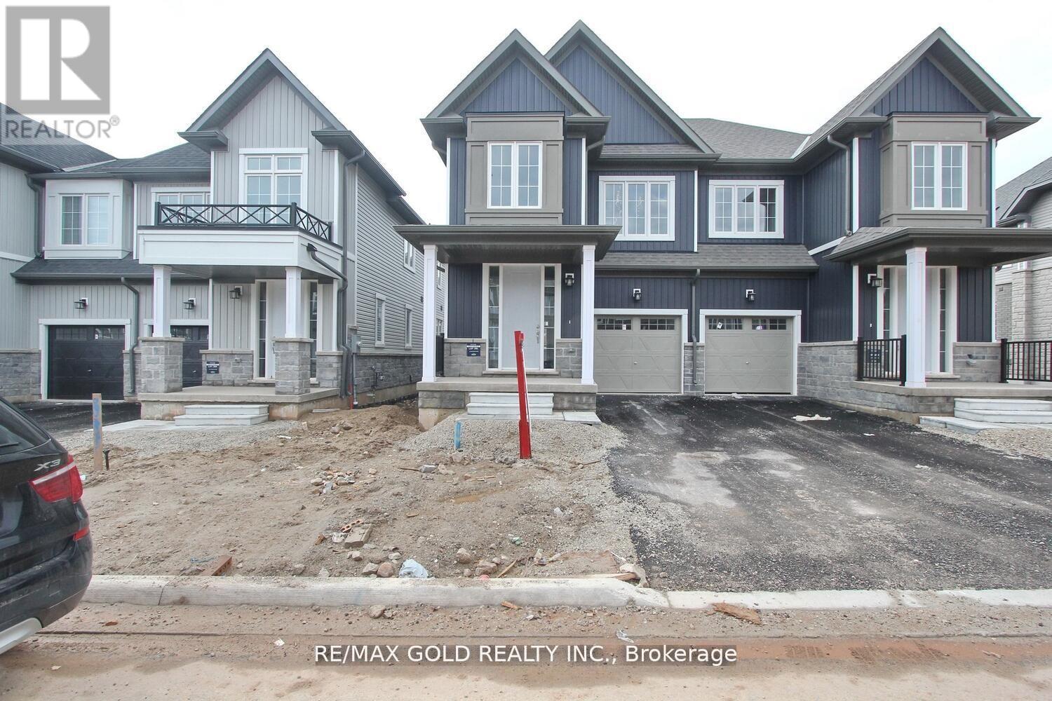 127 Molozzi St, Erin, ON N0B 1T0