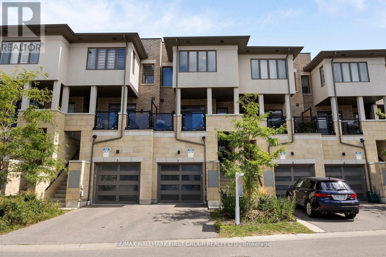 79 7 Shawfield Way, Whitby, ON L1R 0N8