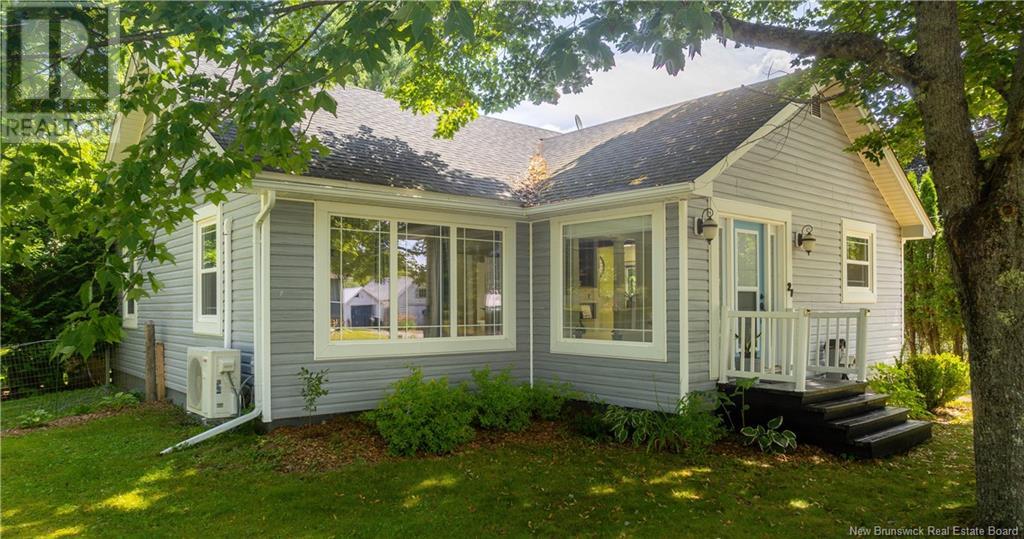27 Hill St, St. Stephen, NB E3L 1N6