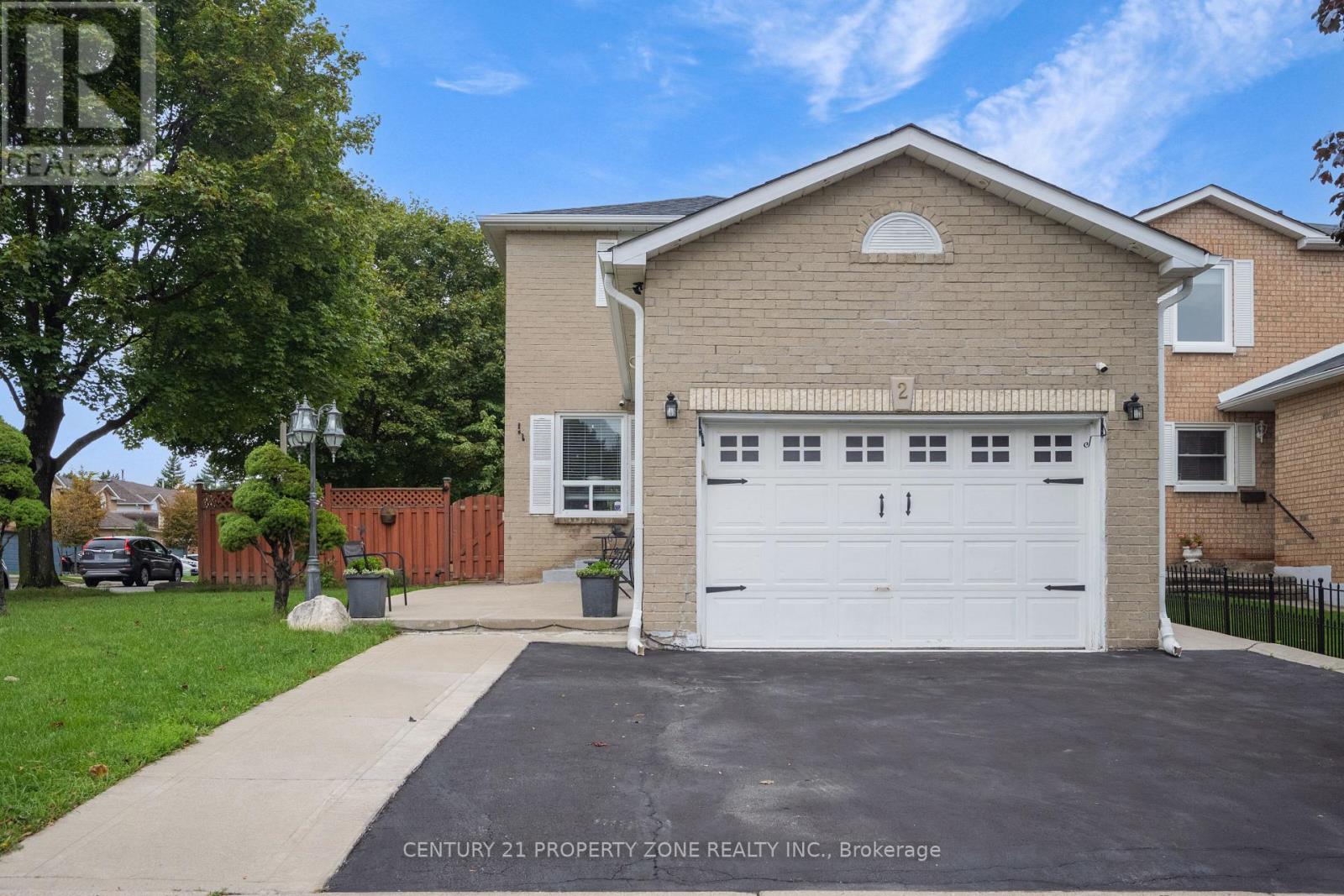 2 Cortez Ct, Brampton, ON L6X 3Y8