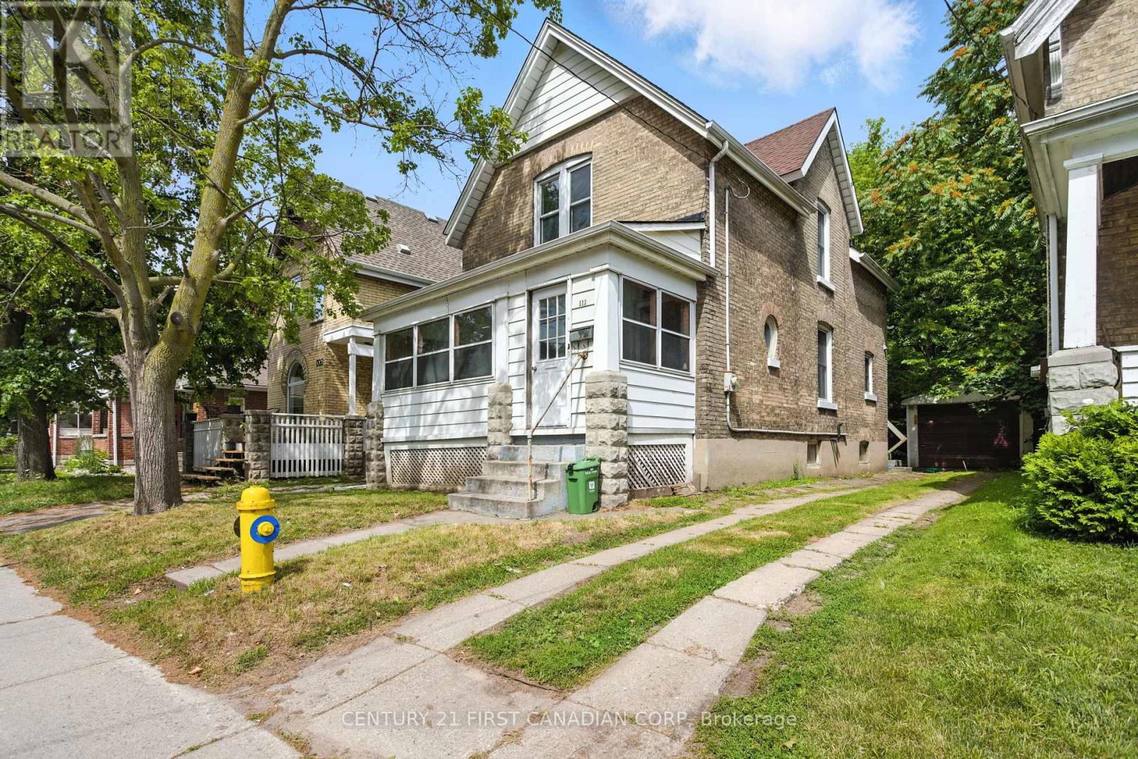 111 Wharncliffe Rd, London, ON N6H 2A8