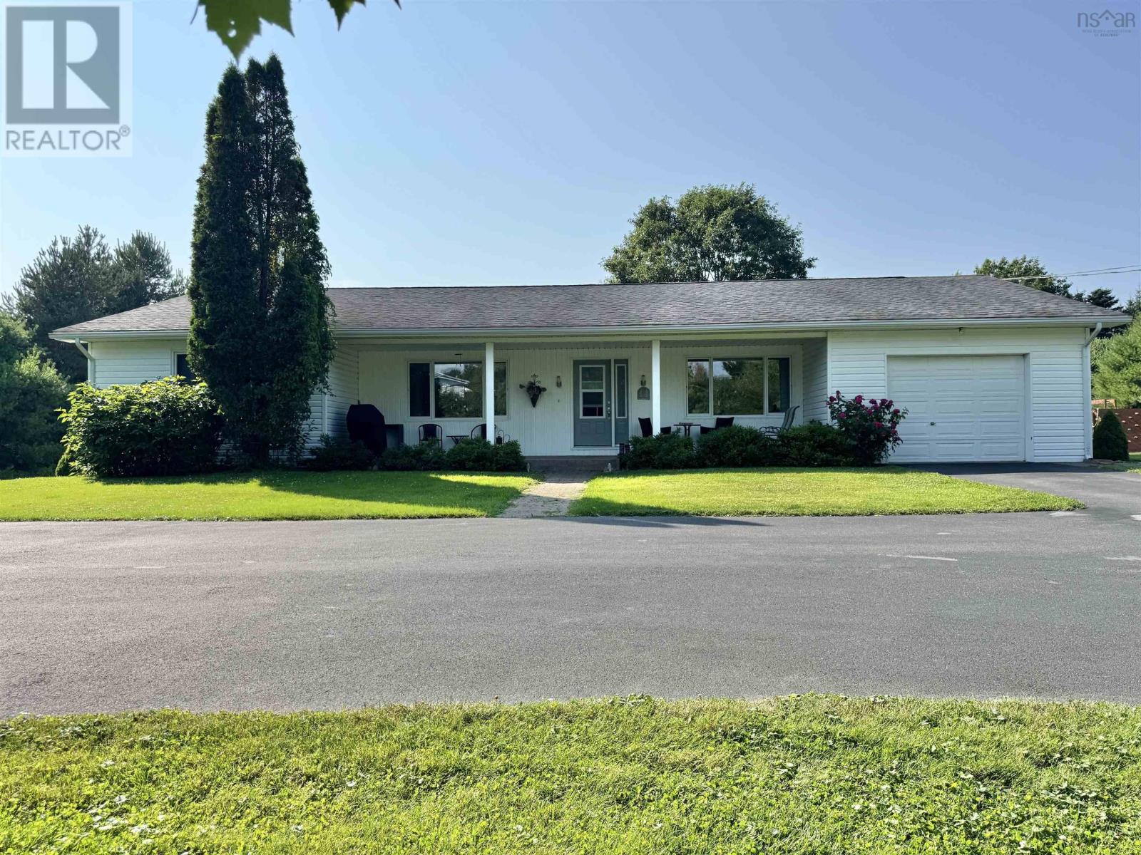 2450 Church St, Westville, NS B0K 2A0