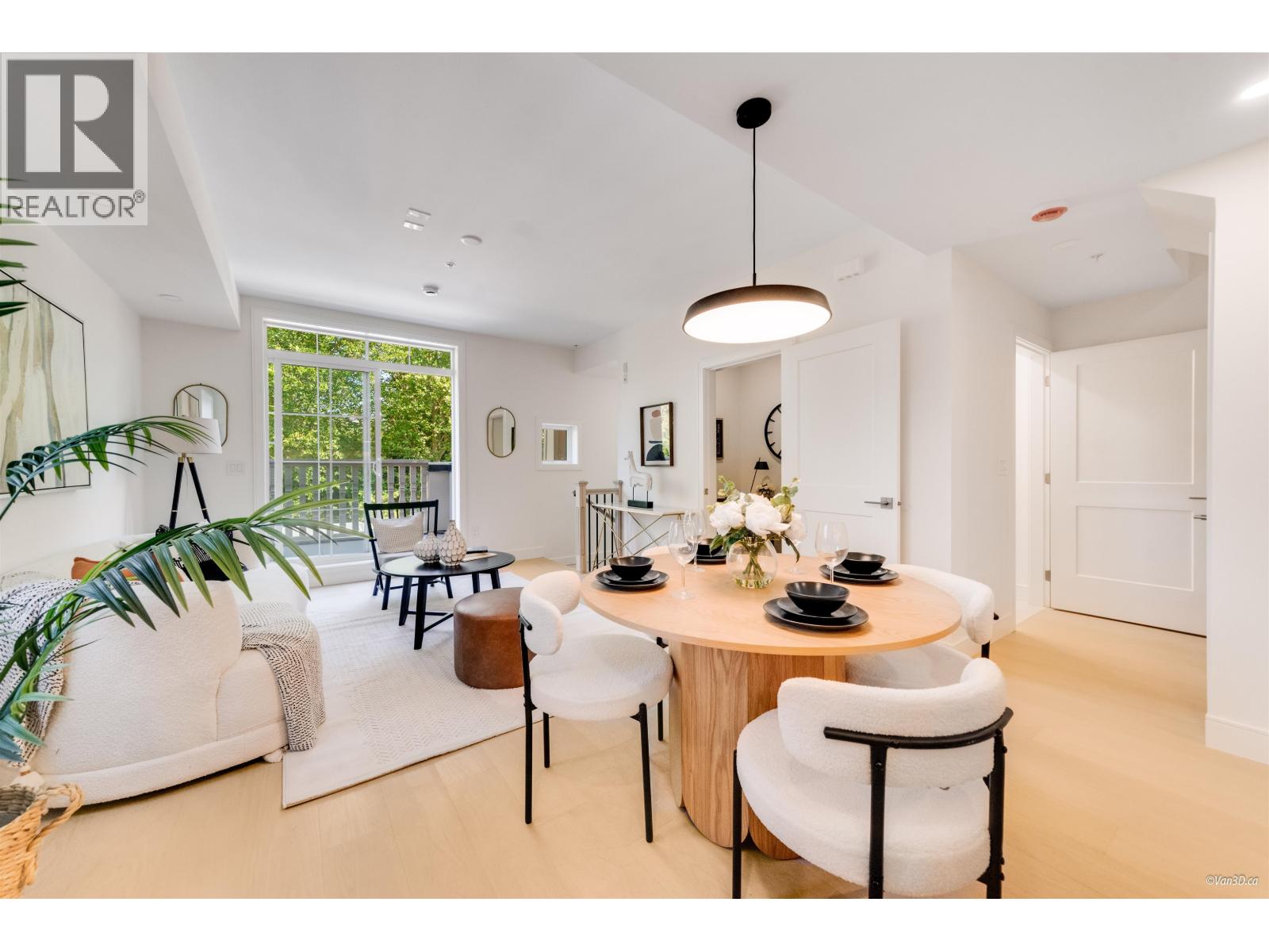 918 W 32nd Avenue Unit 105, Vancouver, BC V5Z 2K2