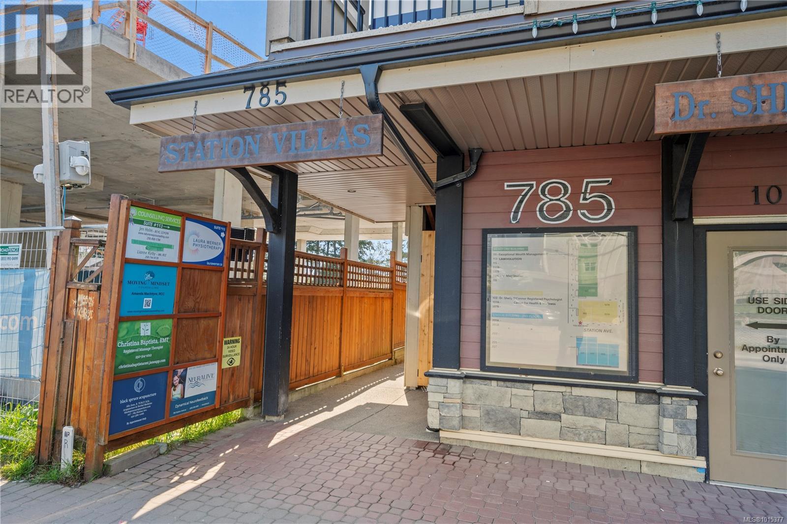 785 Station Ave Unit 203 Ave, Langford, BC V9B 0E6