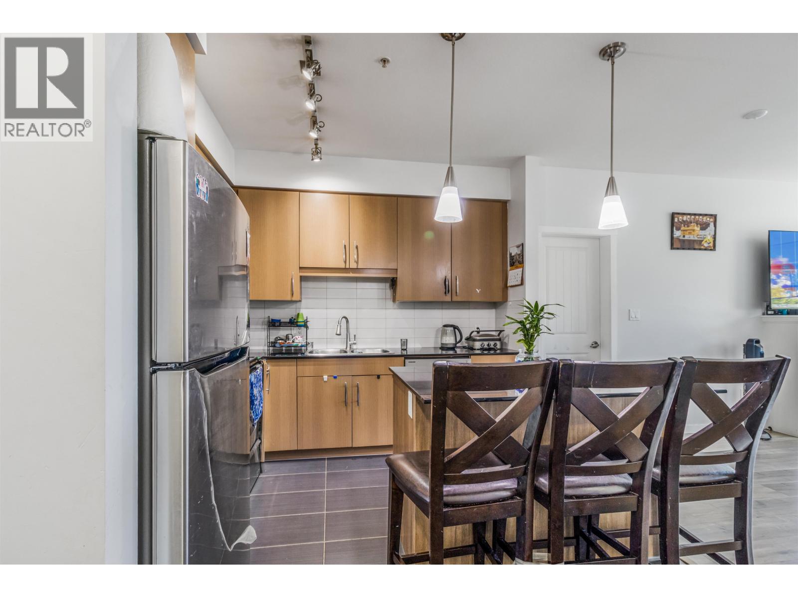 22290 N Ave Avenue Unit 306, Maple Ridge, BC V2X 8Z8