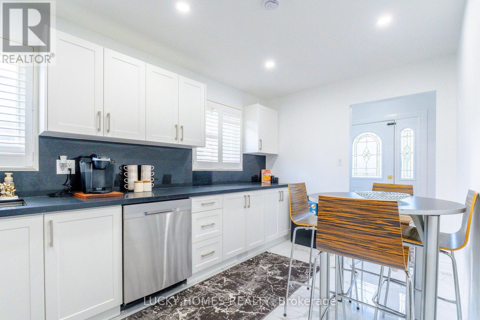 33 Vanstone Ct, Clarington, ON L1C 3V6