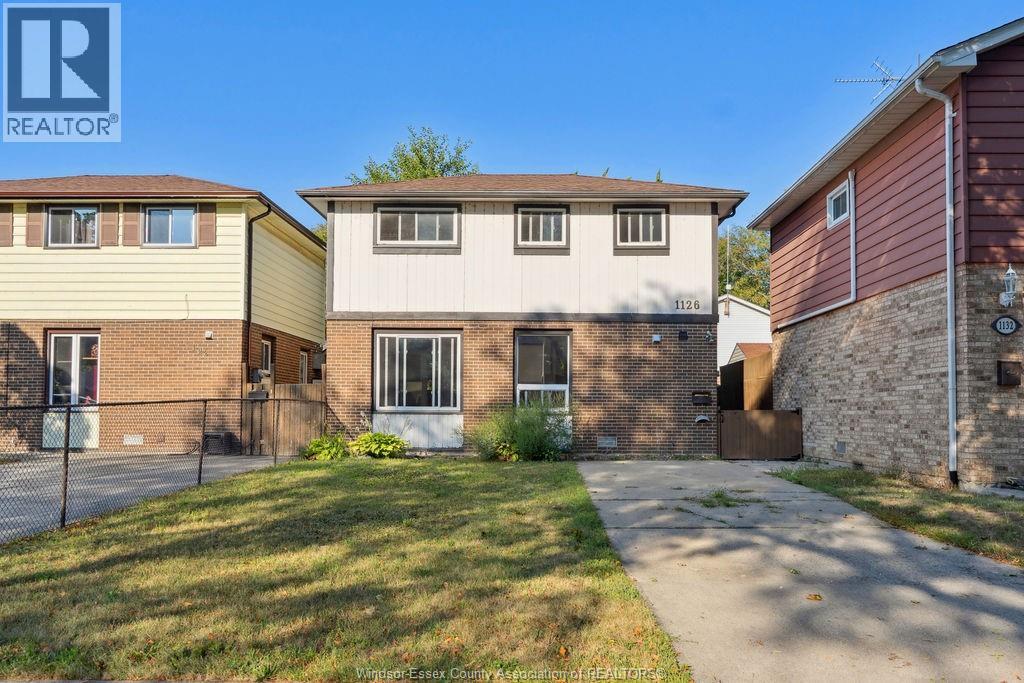 1126 Aire Pl, Windsor, ON N8S 4G2
