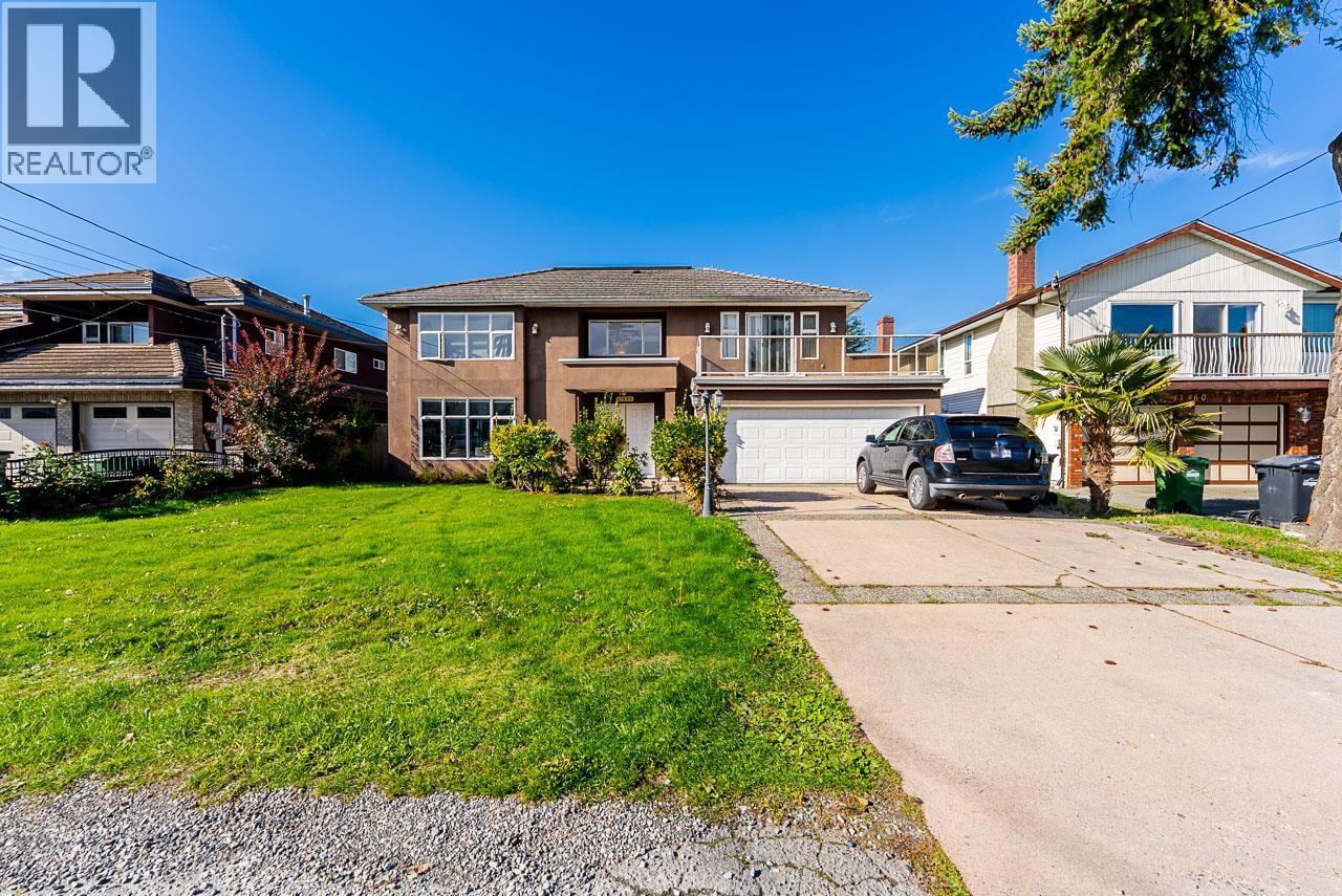 11880 Aztec St, Richmond, BC V6X 1H8