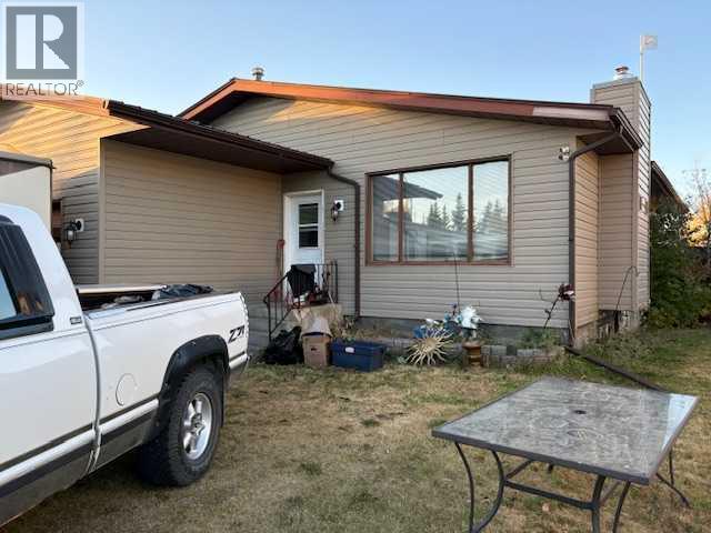 55 Avenue Unit 5232, Eckville, AB T0M 0X0
