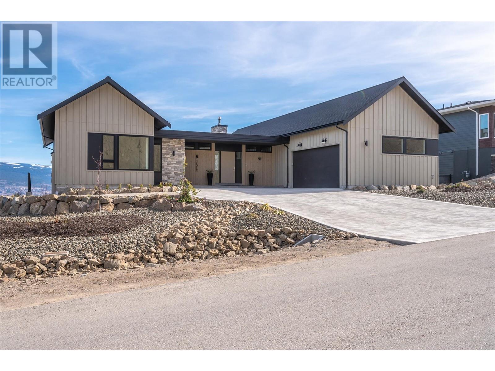 17579 Sanborn St, Summerland, BC V0H 1Z3